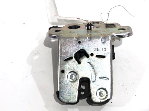 tailgate-lock-skoda-octavia-iii-combi-5e5-5e6-2012-2013-2014-2015-2016-2017-2018-2019-2020-39300098 main image