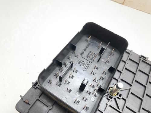 Fuse box VW PASSAT B6 (3C2) 1.9 TDI | BP40068329E1 - Image 4
