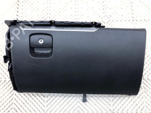 glove-box-jaguar-f-pace-x761-2015-39317934 main image