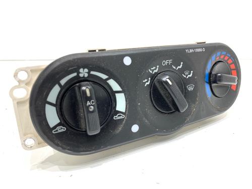 Climate control MAZDA TRIBUTE (EP) 2.0 4WD (EPEW) | BP39377591I5 - Image 2