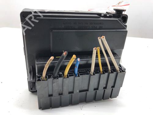 Fuse box CITROËN C5 II (RC_) 2.0 HDi (RCRHRH) | BP39328244E1 - Image 3