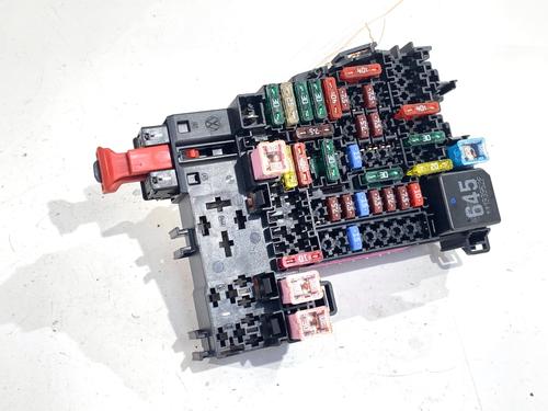 Used Fuse box Fuse box 39341553 39341553