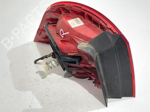 Right taillight VW PASSAT B7 Variant (365) 2.0 TDI | BP39372657C35 - Image 2