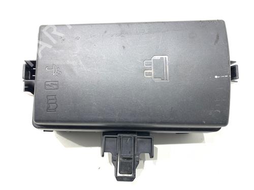 Used Fuse box Fuse box VW GOLF VII (5G1, BQ1, BE1, BE2) e-Golf (115 hp) 39319386 39319386
