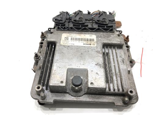 engine-control-unit-ecu-renault-trafic-iii-bus-jg_-2014-39315877 main image