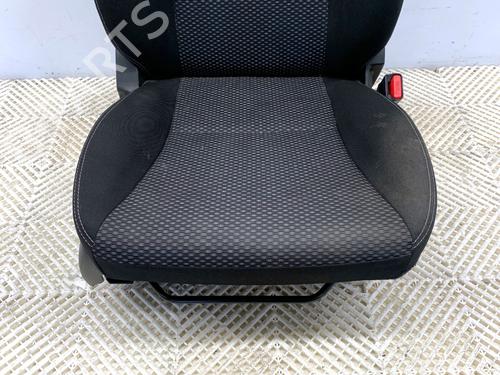 Right front seat SUZUKI VITARA (LY) 1.6 (APK 416) | BP39351054C16 - Image 4