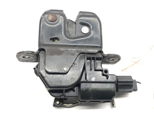 tailgate-lock-dacia-duster-hs_-2010-2011-2012-2013-2014-2015-2016-2017-2018-39325227 main image
