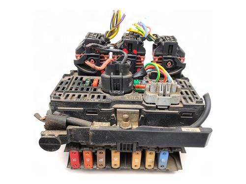 Used Fuse box Fuse box PEUGEOT 407 SW (6E_, 6D_) 2.0 HDi 135 (136 hp) 40211232 40211232