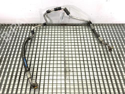 Used AC pipe AC pipe VW TOURAN (1T1, 1T2) 2.0 TDI (140 hp) 39306679 39306679