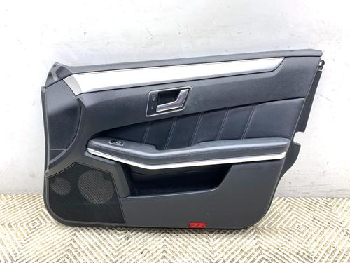 Høyre frontpanel Høyre frontpanel 39300165 39300165