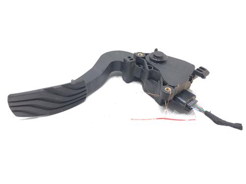 pedal-renault-megane-iv-hatchback-b9amn_-2015-39309335 main image