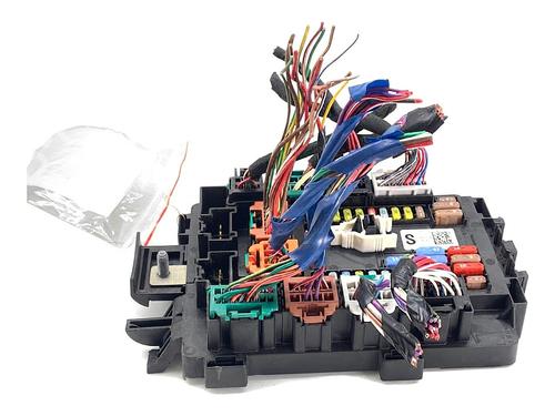 Used Fuse box Fuse box 39354997 39354997