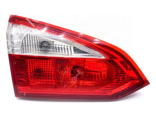 left-taillight-ford-focus-iii-turnier-2010-2011-2012-2013-2014-2015-2016-2017-2018-2019-2020-39371495 main image