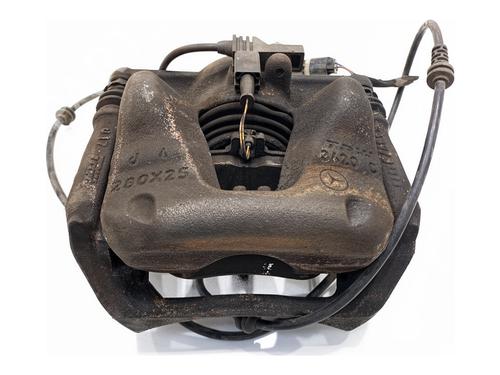 Used Right front brake caliper Right front brake caliper 39359666 39359666