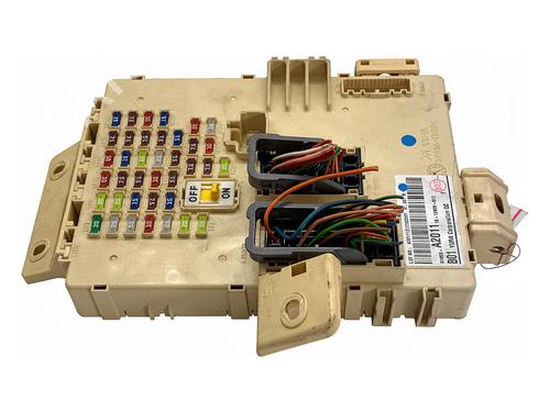 Used Fuse box Fuse box 39353417 39353417