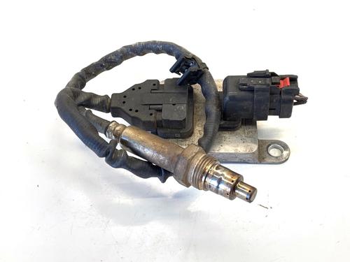Used Electronic sensor Electronic sensor 39326180 39326180
