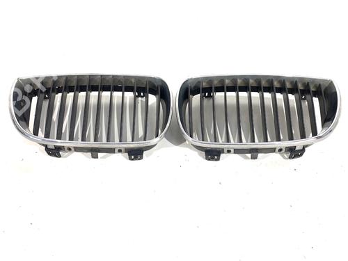 Used Grille Grille 39346869 39346869