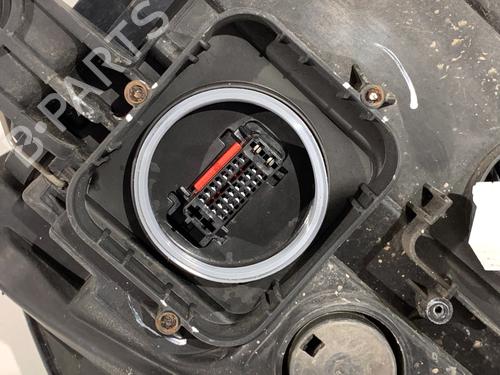 Left headlight VW PASSAT B7 Variant (365) 2.0 TDI | BP39317030C28 - Image 5