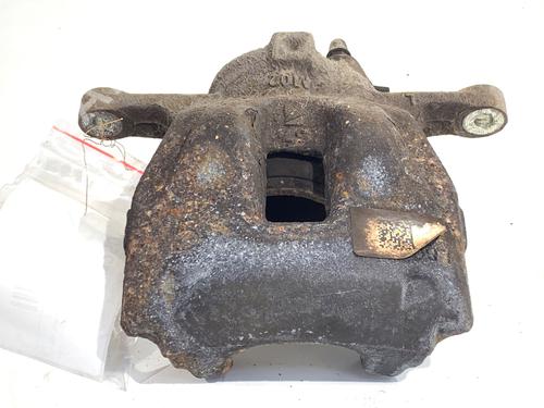 left-front-brake-caliper-toyota-yaris-cross-mxp_-2020-39348652 main image