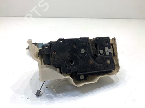 front-left-lock-vw-touran-1t1-1t2-2003-2004-2005-2006-2007-2008-2009-2010-2011-39347223 main image