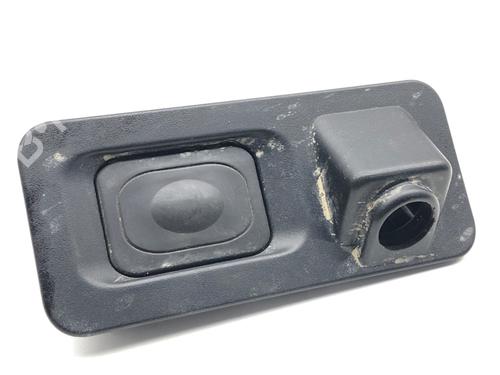 Used Tailgate handle Tailgate handle 39324450 39324450