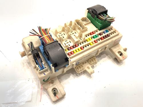 Used Fuse box Fuse box 39292534 39292534