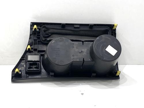 Cup/Object holder TOYOTA AURIS (_E18_) 1.6 (ZRE181_, ZRE185_, ZRE185R, ZRE181R) | BP39322914I37 - Image 2