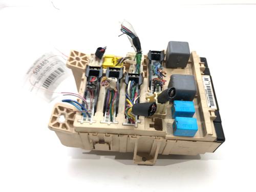 Used Fuse box Fuse box 39271731 39271731