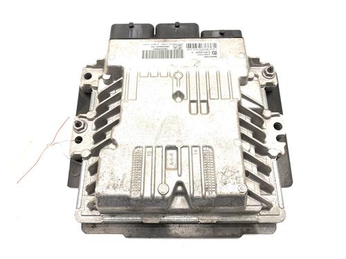 Used Engine control unit (ECU) Engine control unit (ECU) PEUGEOT 3008 I MPV (0U_) 1.6 HDi (114 hp) 39290345 39290345