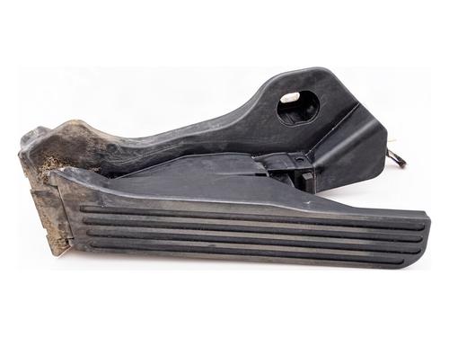 pedal-skoda-yeti-5l-2009-2010-2011-2012-2013-2014-2015-2016-2017-39362586 main image