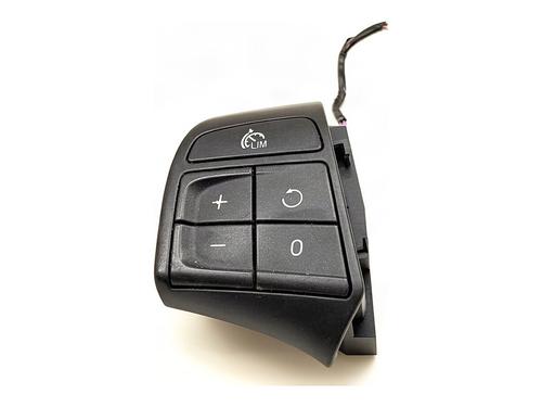 steering-wheel-controls-volvo-v40-hatchback-525-2012-2013-2014-2015-2016-2017-2018-2019-39363075 main image
